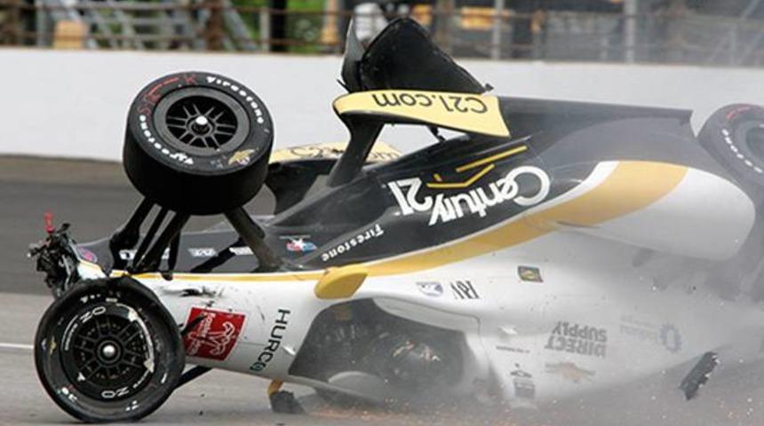 Indy 500'de bir kaza daha!
