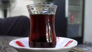 Çay severler dikkat! Demli çayla gelen sessiz tehlike: Aniden hastanelik olmayın! Uzmanlar uyarıyor...