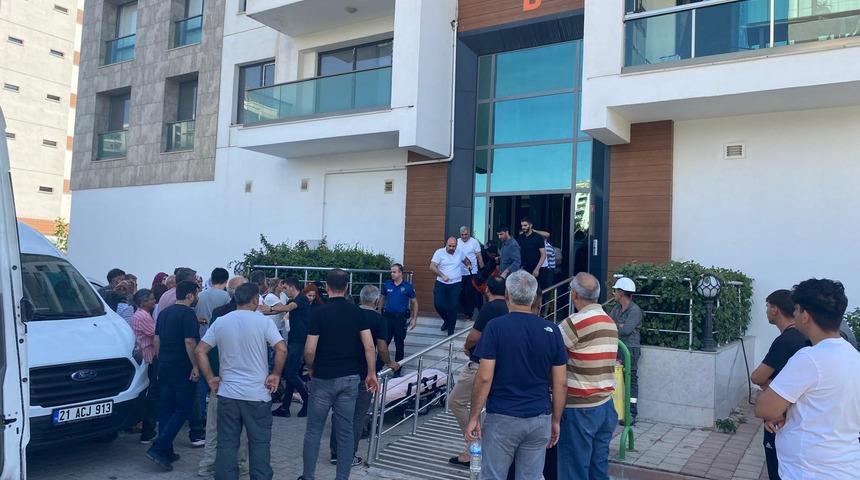 Diyarbakır'da elektrik akımına kapılan apartman görevlisi hayatını kaybetti