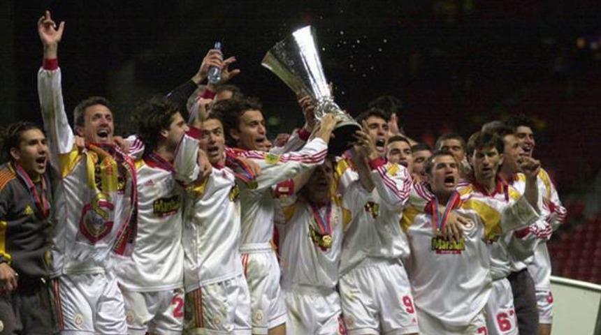 Galatasaray UEFA Kupası zaferini kutladı