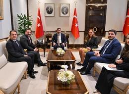 Cevdet Yılmaz ünlü e-ticaret sitesinin yöneticilerini kabul etti!