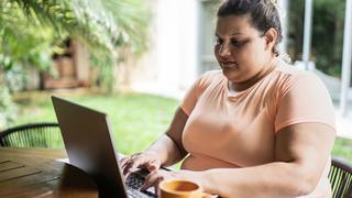 600 milyondan fazla kişi mücadele ediyor: Kadınlarda, obezite ve uzun süre oturmak meme kanseri riskini artırıyor! 