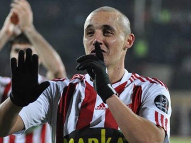 Aatif Chahechouhe için 8 milyon Euro