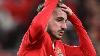 Transferde neler oldu neler... Kerem Aktürkoğlu bir sonraki maçta yok! Benfica'nın 'Fenerbahçe' kararı ortalığı karıştırdı