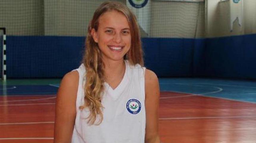 Bursa BB'ye yeni libero