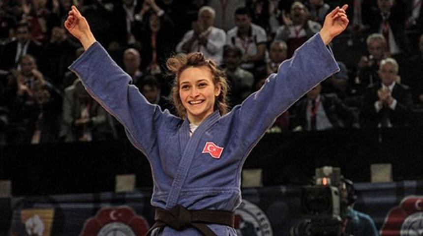 Dilara'dan bronz madalya