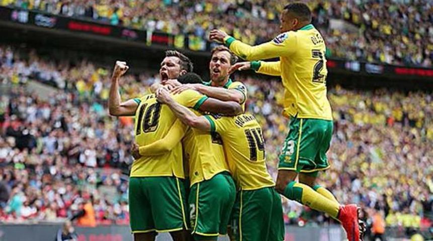 Norwich City, Premier Lig'e geri d&ouml;nd&uuml;