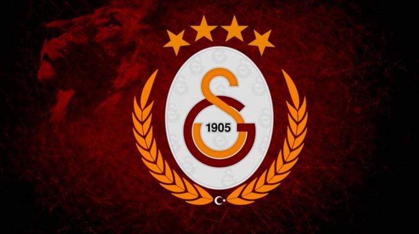 Galatasaraylı taraftarları denize attılar