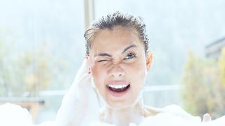 Sabun neden gözümüzü yakar? Sebebi nedir?