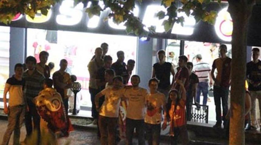 GS Store mağazasına saldırdılar