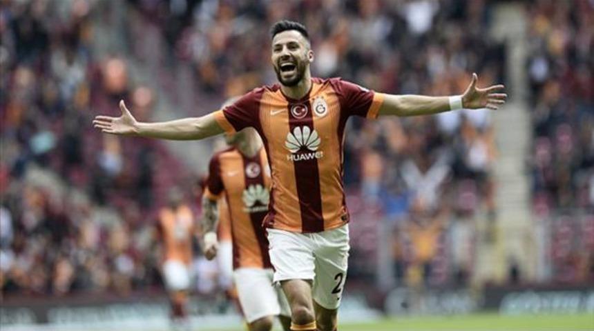 Galatasaray taraftarından Yasin &Ouml;ztekin'e şiir!