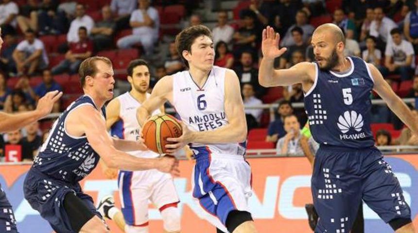 Anadolu Efes 93 - 75 T&uuml;rk Telekom