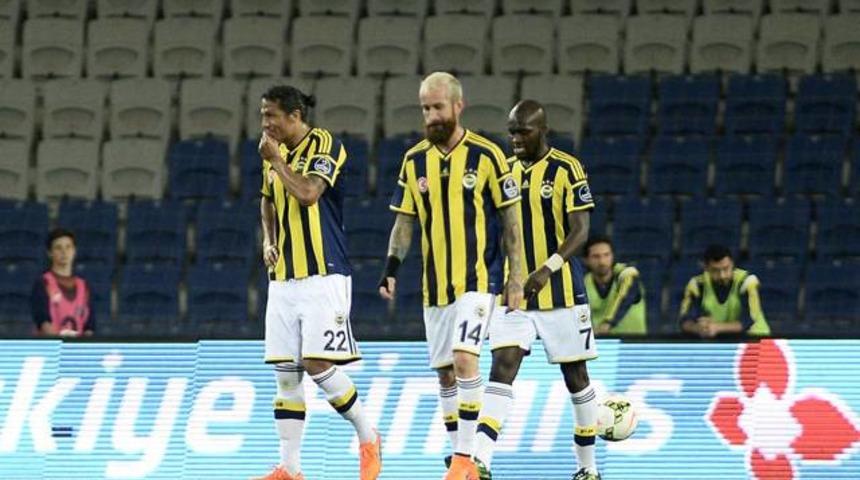 Fenerbah&ccedil;e taraftarı kalbine yenik d&uuml;şt&uuml;