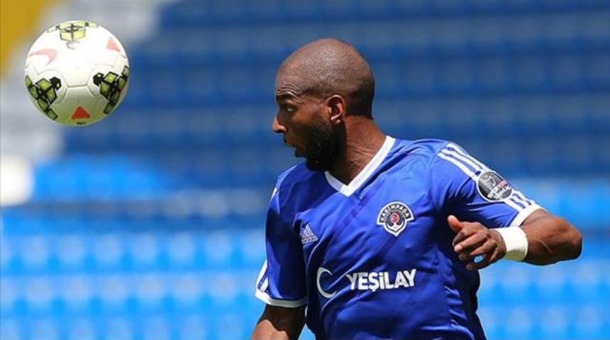 Beşiktaş'ta Tosic tamam, Babel sırada