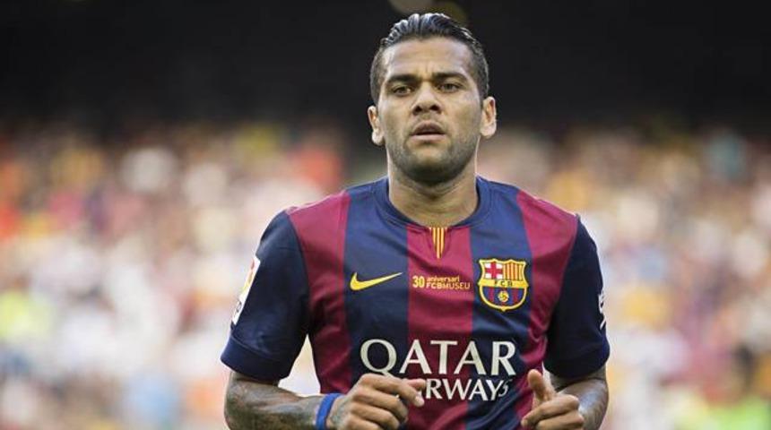 Galatasaray Dani Alves'i getiriyor