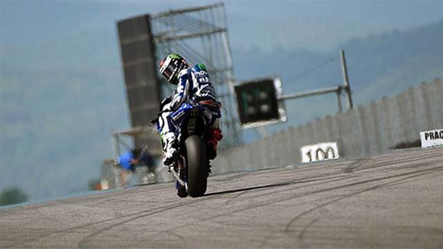 Lorenzo yanına yaklaştırmadı!