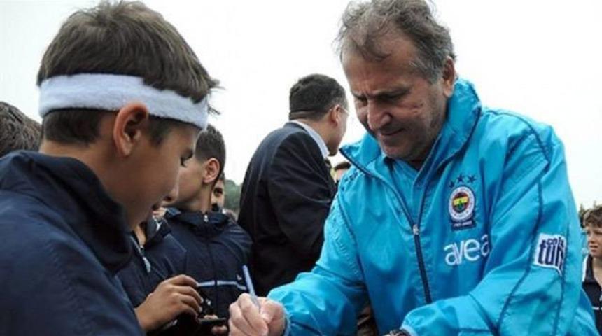 Zico: 'Aziz Yıldırım&rsquo;ı dinlemedim Sevilla&rsquo;yı eledim'