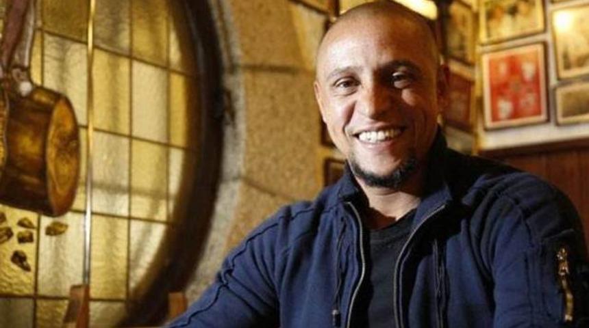 Roberto Carlos yeni takımı a&ccedil;ıkladı!