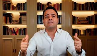 Özgür Demirtaş, "Safmışım, salakmışım" diyerek isyan etti!