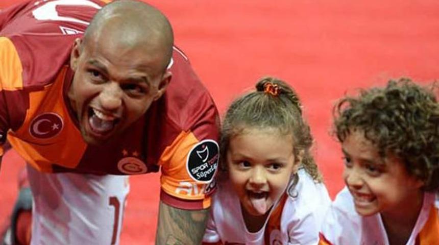 Melo ve ailesi i&ccedil;in şok iddia! Taciz...