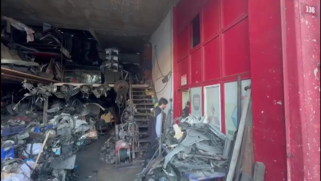 Ele geçirilen araçlar böyle sergilendi! İstanbul da milyonlarca liralık  otomobil  vurgunu: İstanbul Emniyet Müdürlüğü düğmeye bastı  3