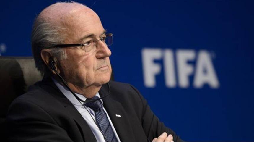 Sepp Blatter istifa etti!