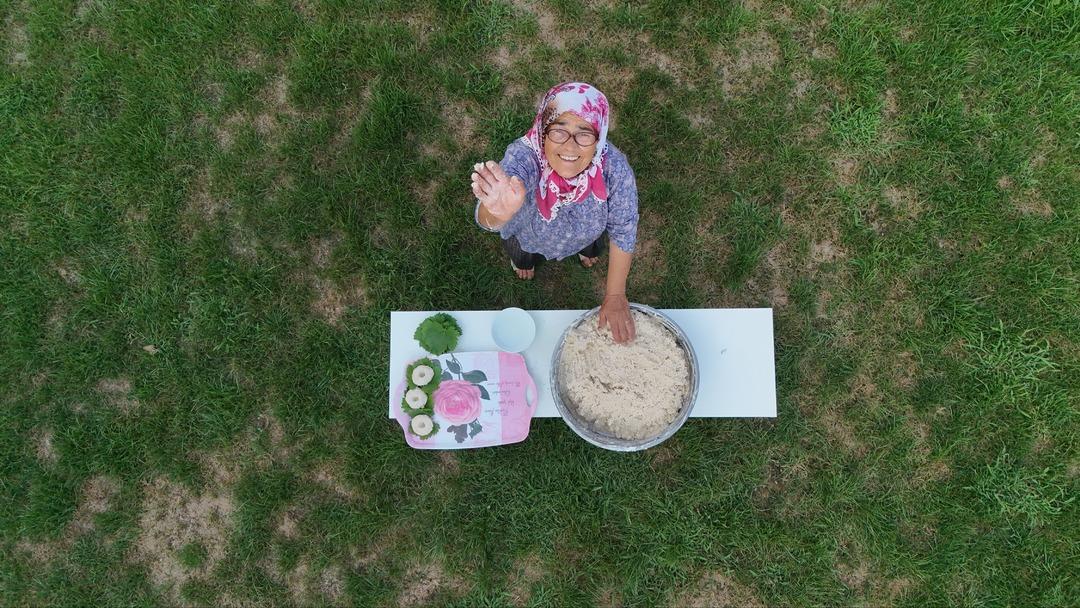 Kim Milyoner Olmak İster de fırtınalar estirdi! 74 yaşında fenomen oldu! Takipçi sayısı her geçen gün artıyor 4