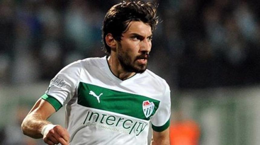 Fenerbahçe’nin yeni transferi Şener Özbayraklı kimdir?