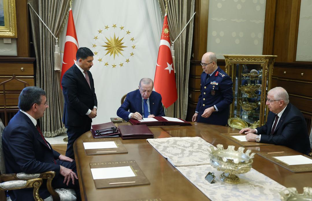Son dakika | Kritik YAŞ kararları açıklandı: Genelkurmay Başkanı değişti! Metin Gürak ın yerine Selçuk Bayraktaroğlu atandı 3