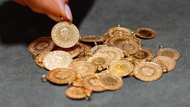 'Gram altında yeni zirveleri görebiliriz' Uzman isim 'O rakama doğru yolculuk başladı' dedi