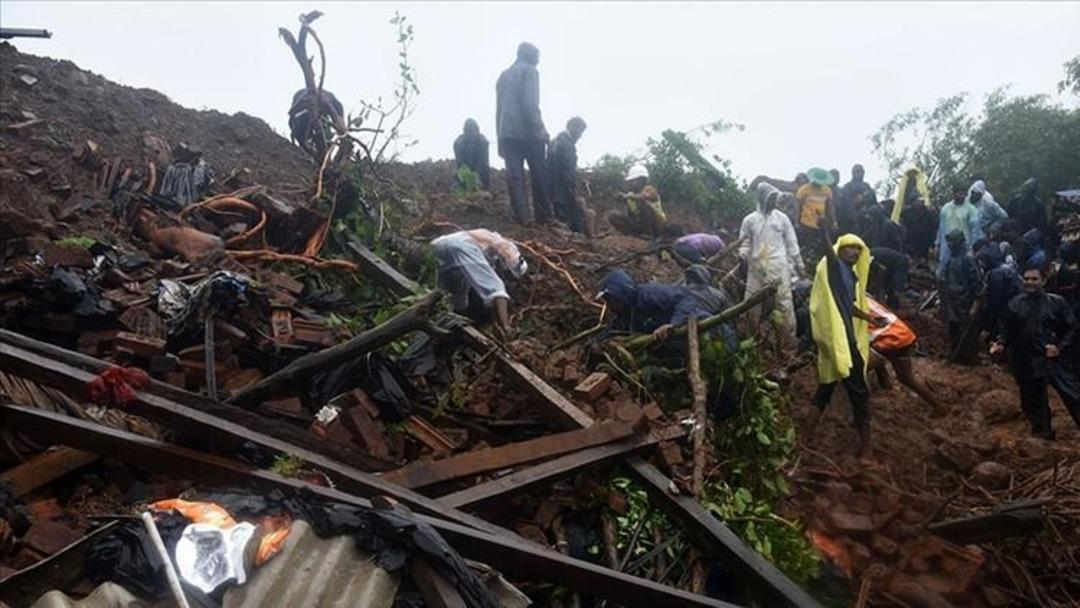 Yer: Hindistan! Heyelan evleri sürükledi, onlarca kişiden haber alınamıyor! O anlar kamerada 3
