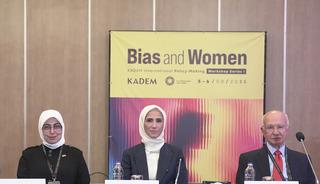 İstanbul'da "Ön Yargı ve Kadın" çalıştayı başladı