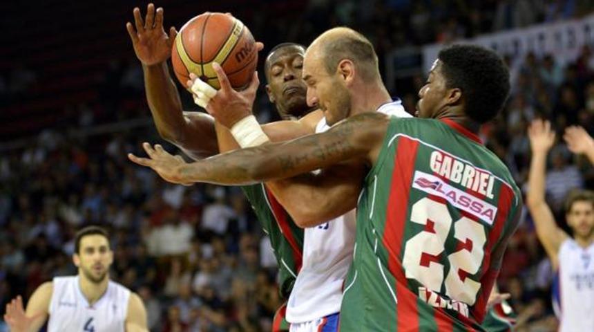 Anadolu Efes 95 - 92 Pınar Karşıyaka