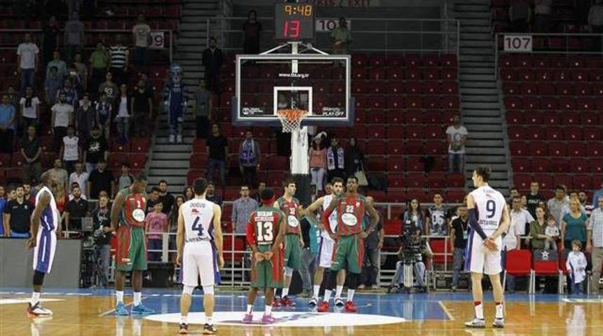 İstiklal Marşı ma&ccedil;ı durdurdu