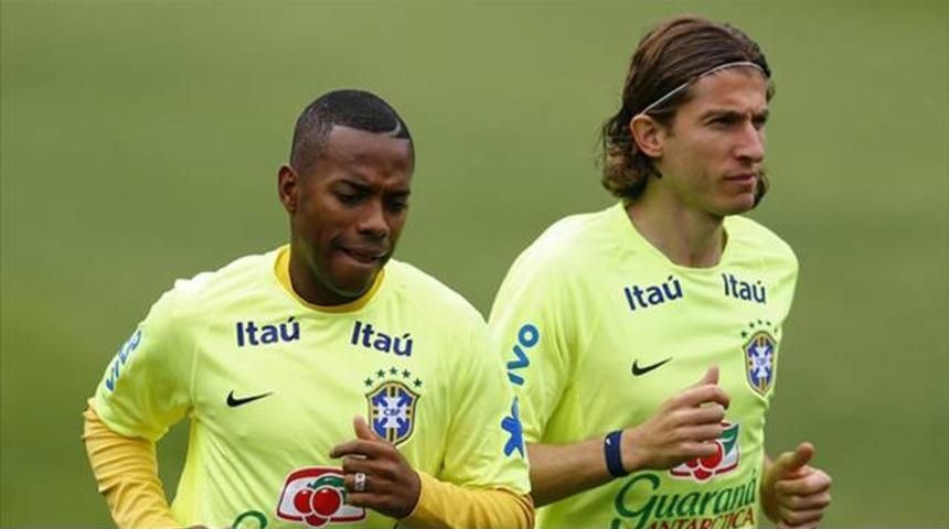 S&Uuml;RPRİZ! Robinho ve Fenerbah&ccedil;e...