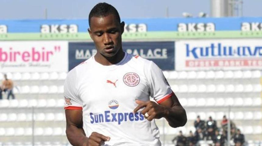 Ali Zituni kalp krizi ge&ccedil;irdi