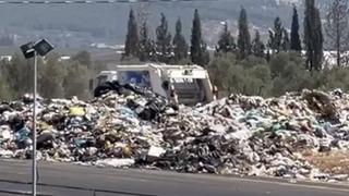 İzmir Kemalpaşa'da çöp dağları oluştu