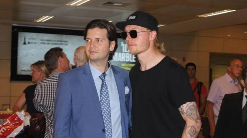 ..Ve Simon Kjaer, İstanbul'da