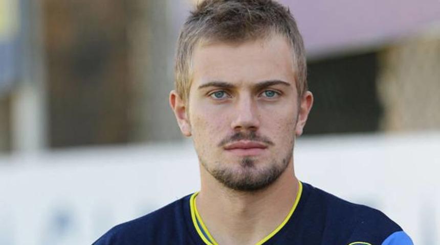 Mert Günok Fenerbahçe'den ayrıldı