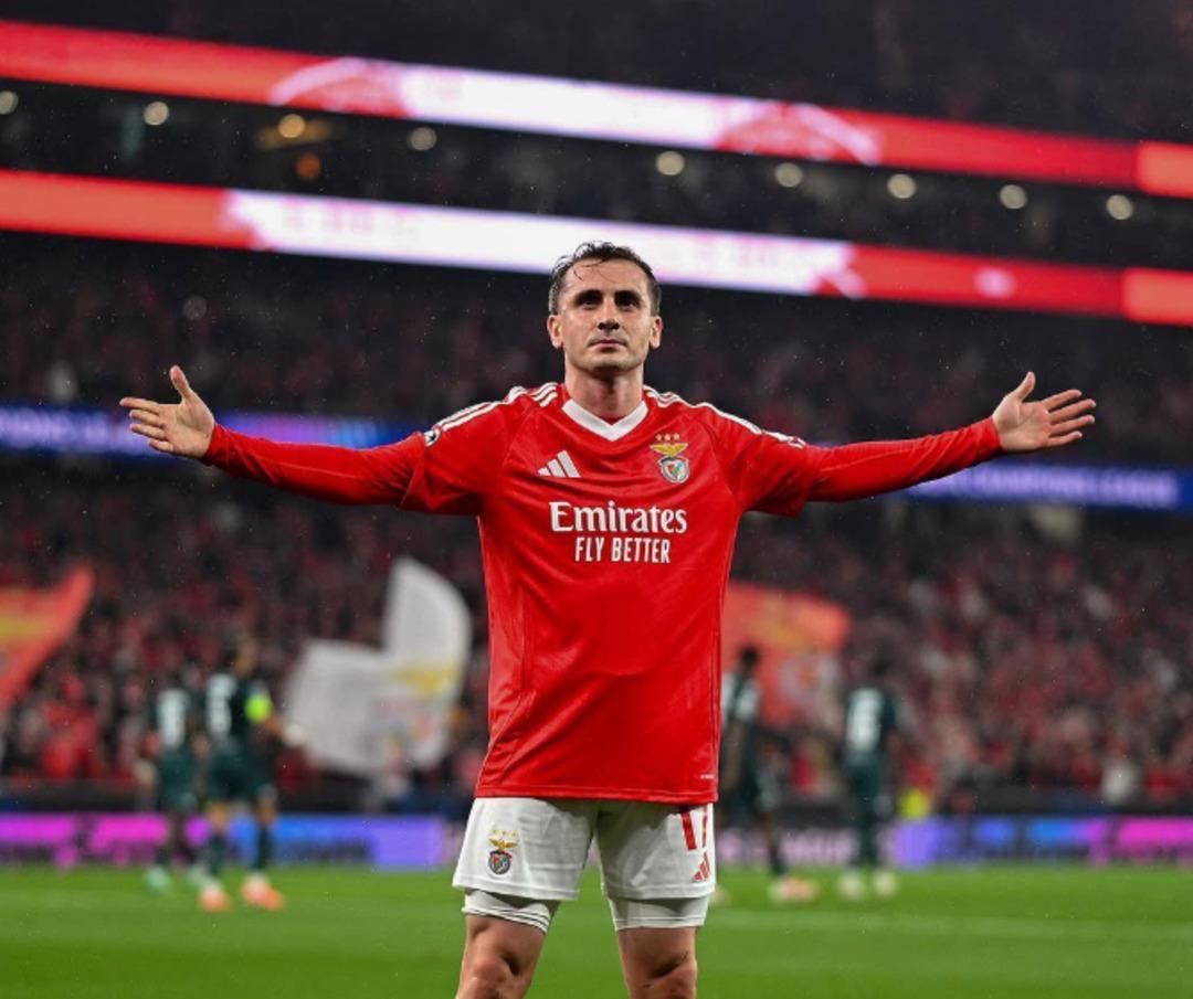 Kerem Aktürkoğlu, Fenerbahçe yi resmen açıkladı! "Jose Mourinho ile çok çalışacak olmak beni heyecanlandırıyor" 2