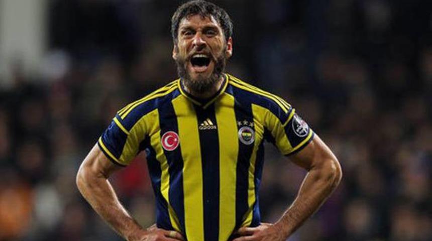 Fenerbah&ccedil;e ve Galatasaray'ın Egemen savaşı