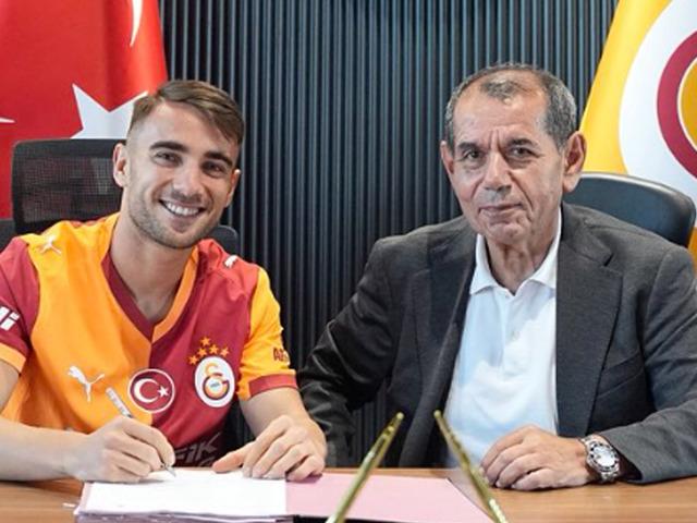 Galatasaray'da beklenen oldu! Yunus Akgün'ün sözleşmesi resmen uzatıldı
