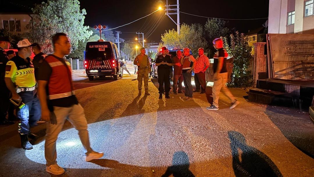 Sakarya da dehşet: 2 aile arasındaki kavga kanlı bitti! 2 ölü, 2 yaralı 3