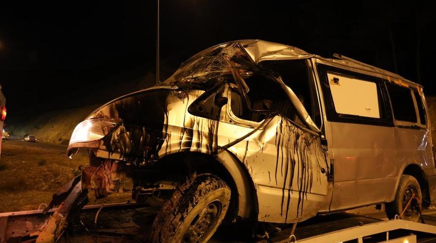 Kahramanmaraş'ta trafik kazaları: 1 &ouml;l&uuml;, 2 yaralı