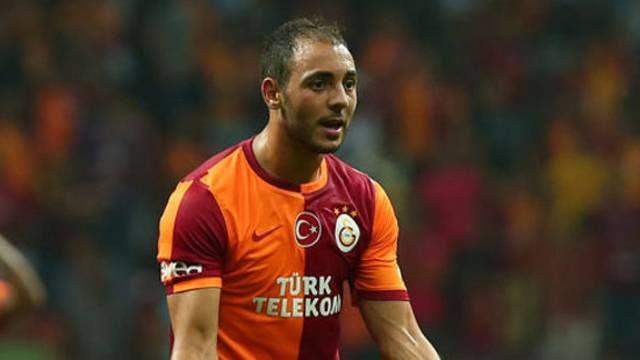 Amrabat Galatasaray'da kalıyor