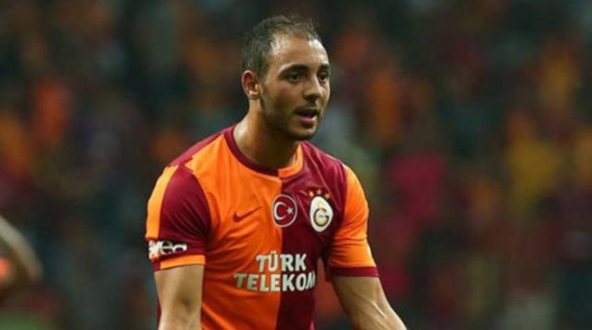 Amrabat Galatasaray'da kalıyor