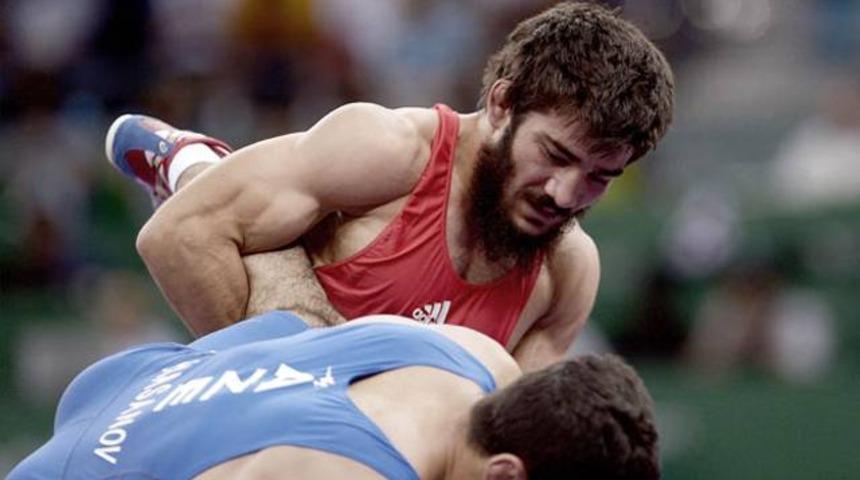 Soner Demirtaş'tan g&uuml;m&uuml;ş madalya!