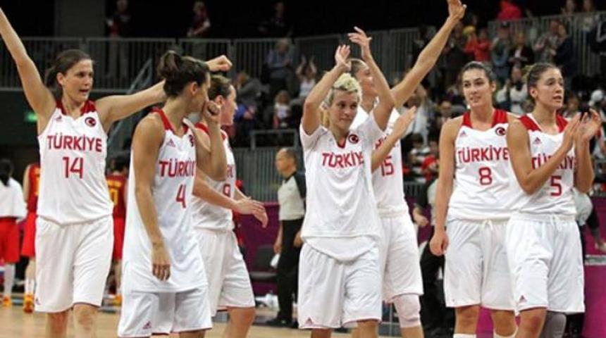 Periler &ccedil;eyrek finale kanatlandı!