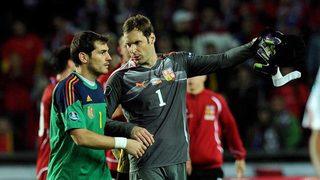 Fenerbahçe'de favori Casillas, plase Cech