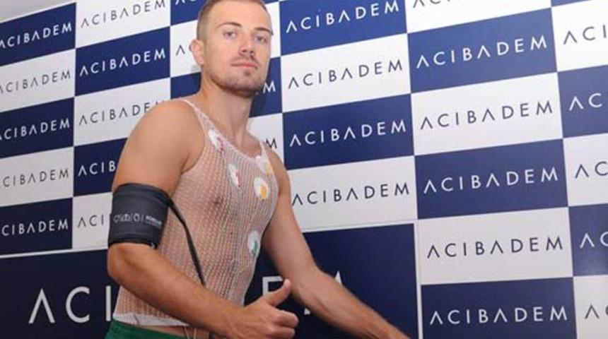 Mert G&uuml;nok sağlık kontrol&uuml;nden ge&ccedil;ti